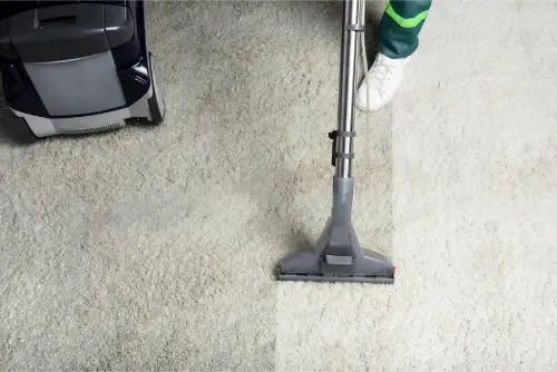 cleaning-services-with-vaccum
